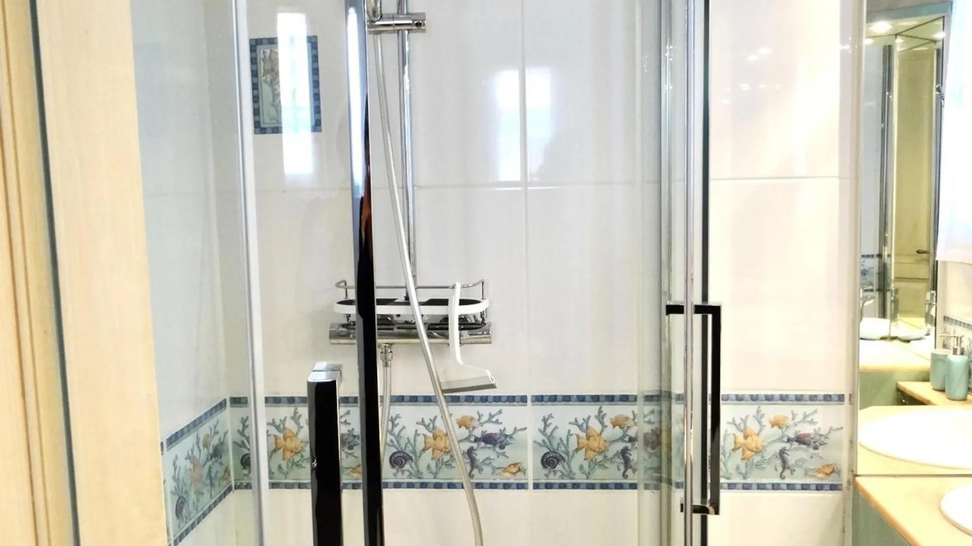 Villa 4*** A 20M De La Plage, Jardin, Parking, Clim, Wifi - Fr-1-728-15 滨海卡瓦莱尔 法国